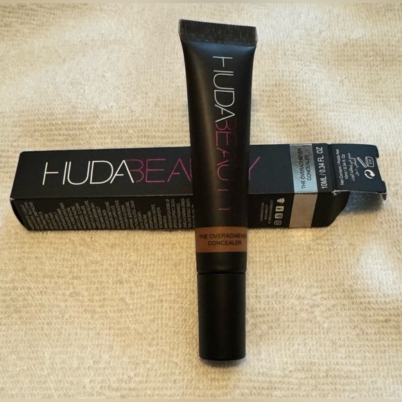 HUDA BEAUTY - Picture 5 of 6